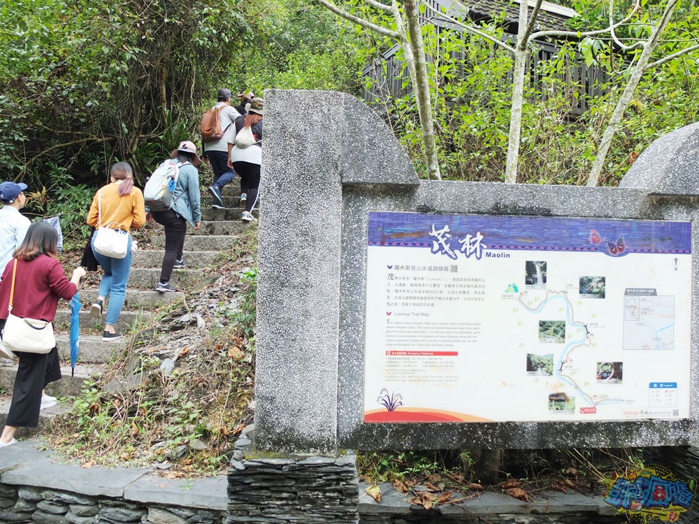▲羅木斯溪登山步道入口處有設置出路線圖，讓初次前往的遊客能有個概念。