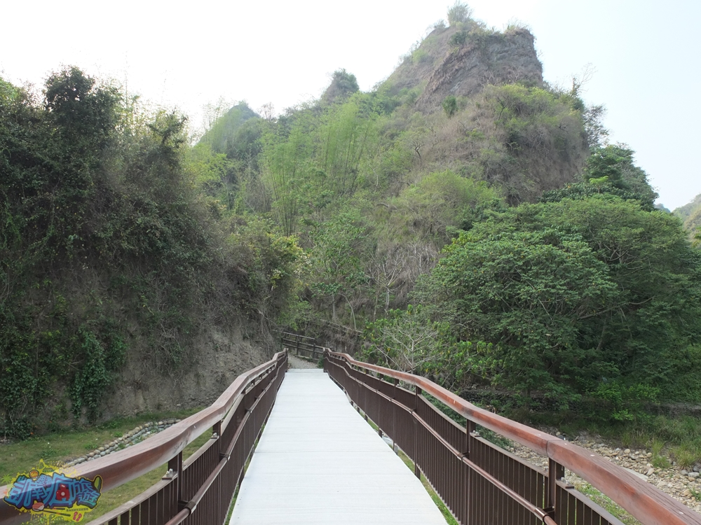 ▲這座橋可直接通往山林裡，會不會是登山愛好者的新路線呢？也有可能是當地導覽解說體驗的必經通道。